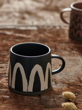 Paint Brushstroke Pattern Stoneware Mug Black/white | French Connection Home Accessories