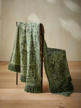 Prekrivač s uzorkom Kabir u boji matcha zelene | Posteljina i prekrivači French Connection