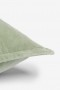  Kudde i tvättad sammet, salviagrön | French Connection-kuddar