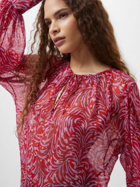  Dlouhý rukáv s potiskem a logem z šifonu, šarlatově červený, vícebarevný | Dámské topy French Connection