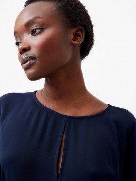  Carmen genbrugt crepe top med flare ærmer marineblå | Damebluser fra French Connection